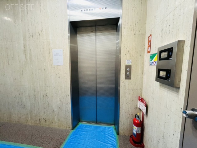 能楽書林ビル　エントランス