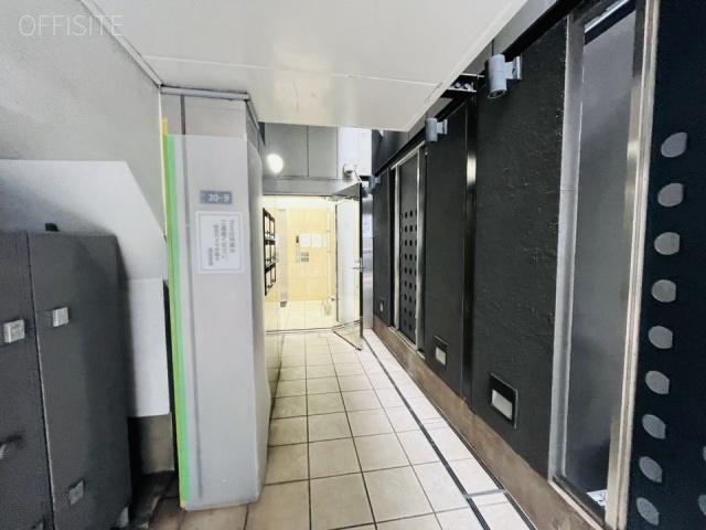 ABC-MART公園通りビル エントランス