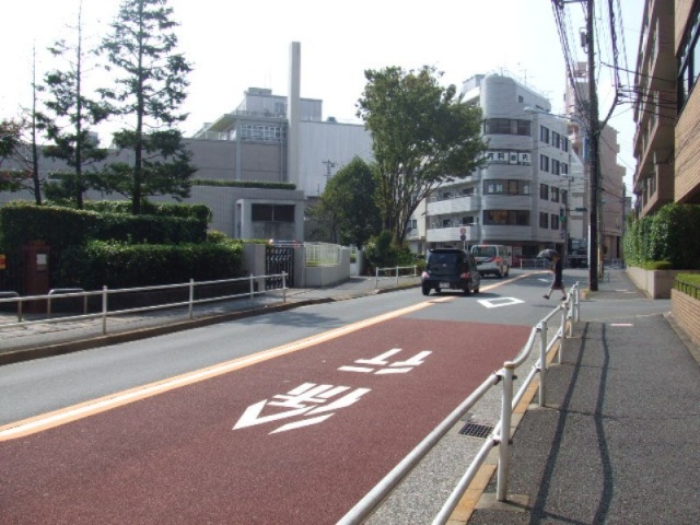 エヌケイビル ビル周辺道路