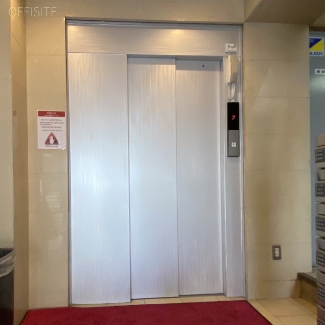 本郷コーポレーション エントランス