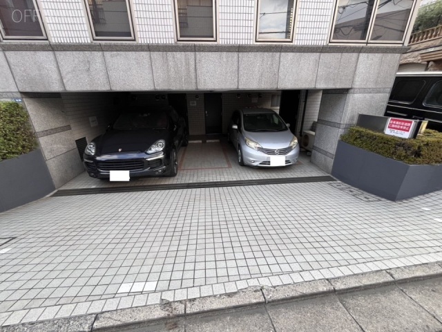 AERBIN AKASAKAビル　駐車場