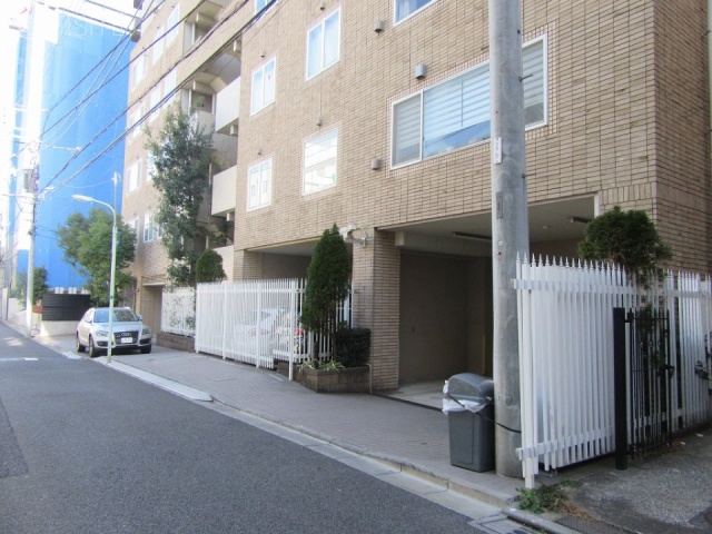 有栖川イースト(南麻布1丁目MS)ビル 1階部分