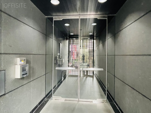 DKK東日本橋ビル エントランス