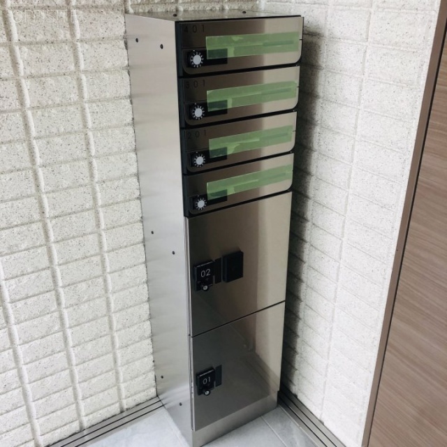 エルセリート赤坂 郵便受け