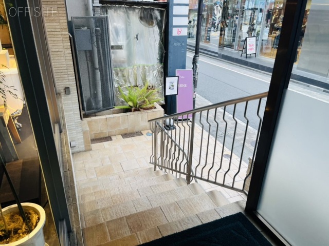 ITOビル エントランス