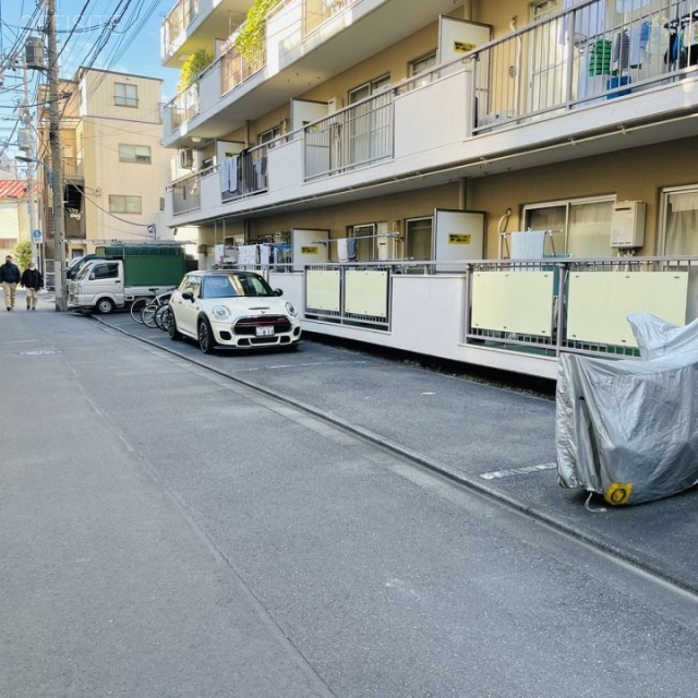 江戸川橋ダイヤハイツ 駐車場