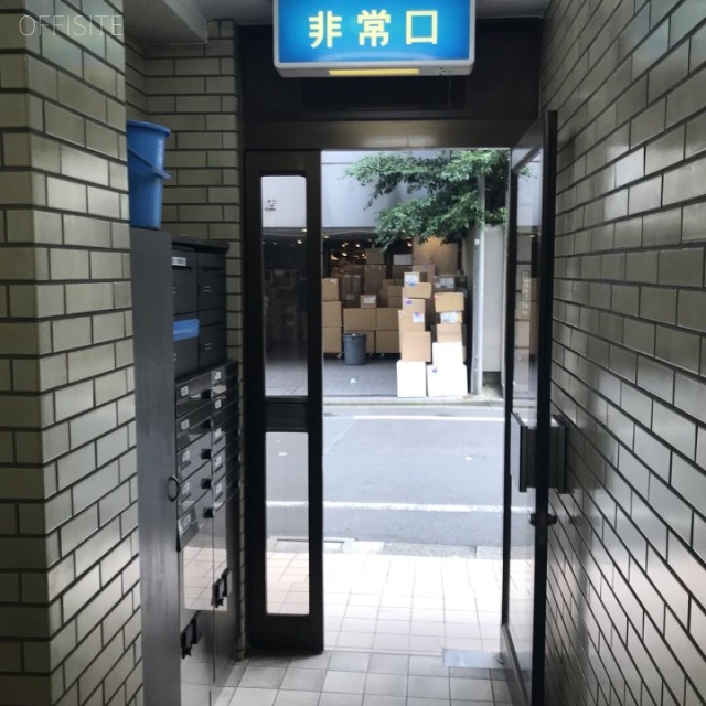 JC湯島ビル エントランス