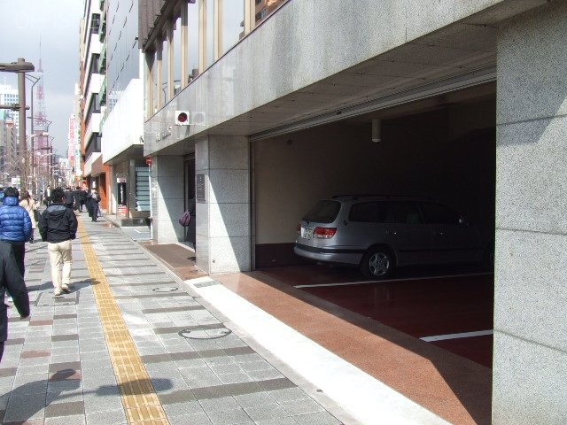 旭ビル 駐車場
