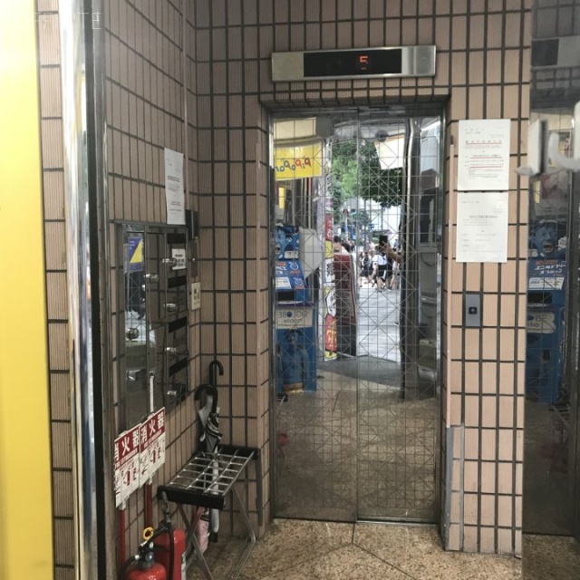 丸忠ビル エレベーター