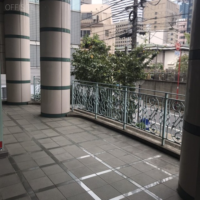 バルビゾン87 エントランス