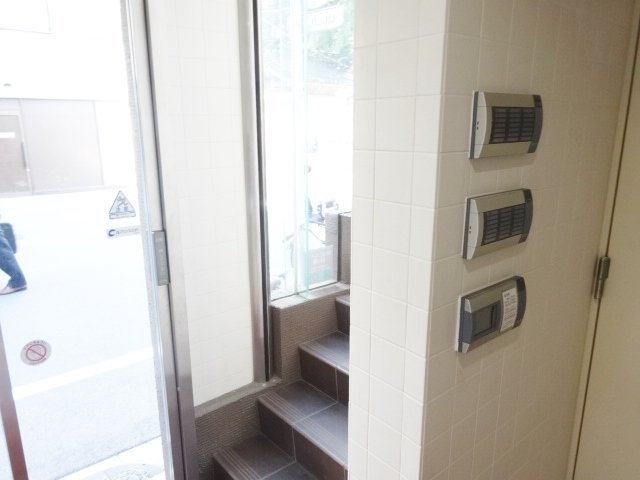 稲荷町鈴木ビル 画像