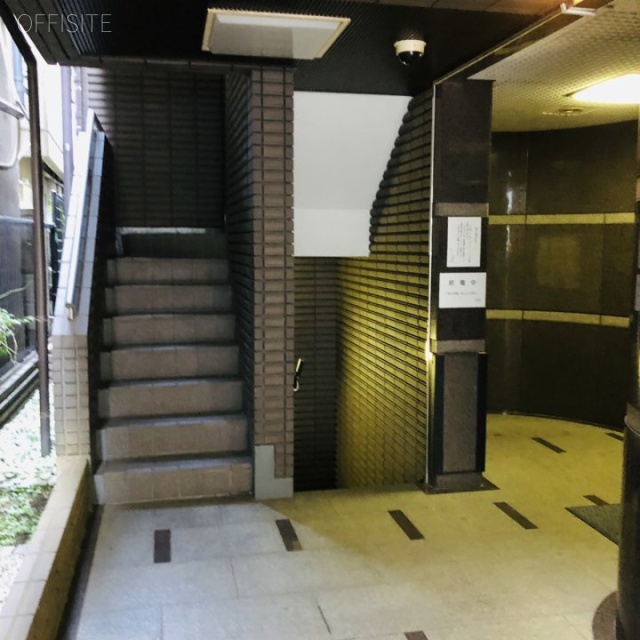 岩崎ビル　エントランス