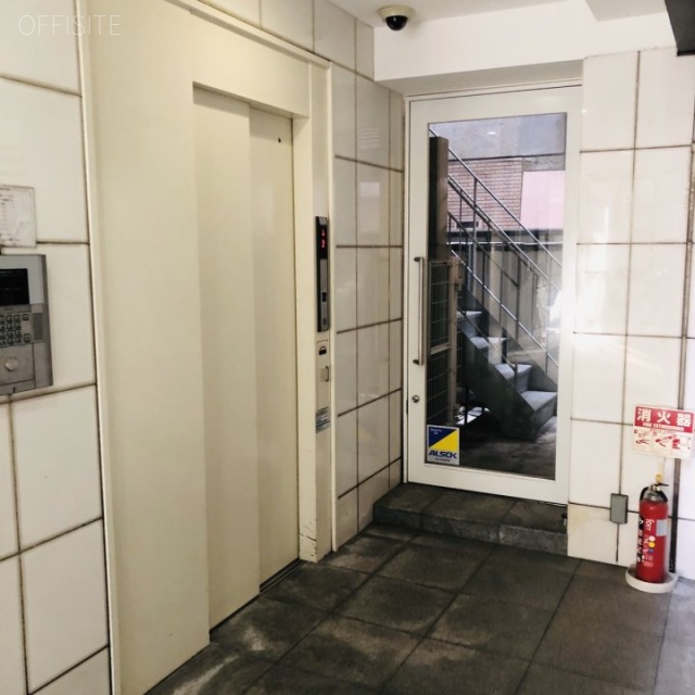 駿河台アライビル エントランス
