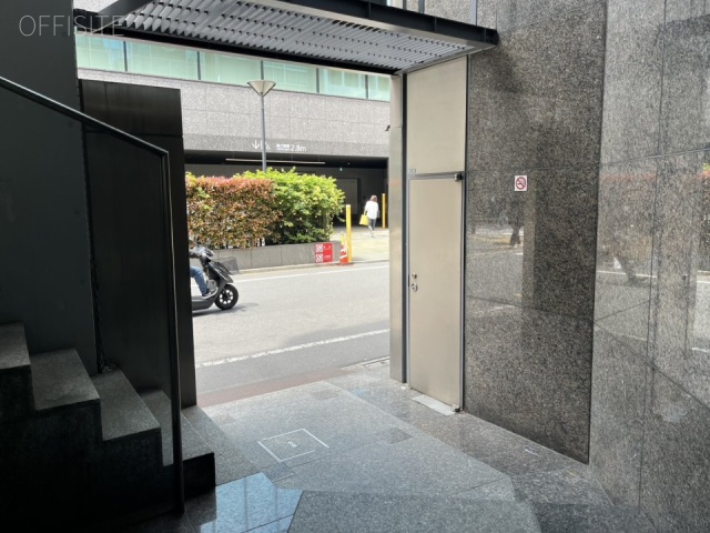 STビル エントランス