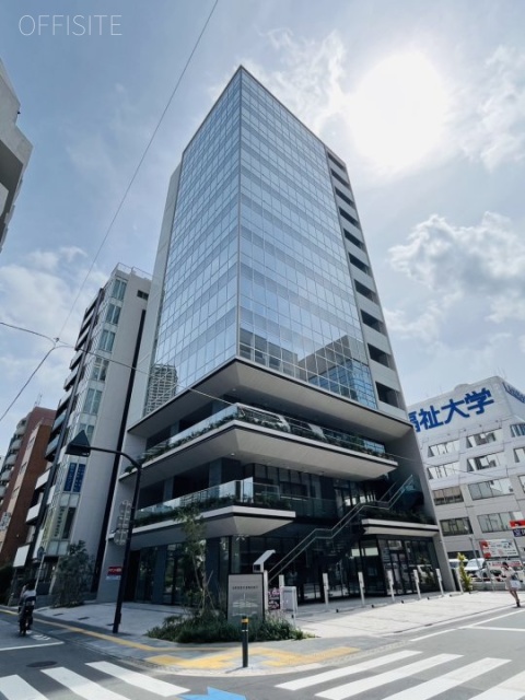 アップルーヴメントビル　外観