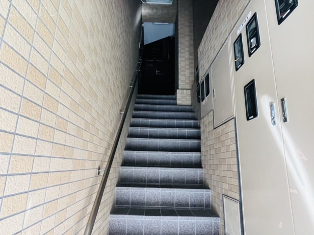 中岡ビル　エントランス