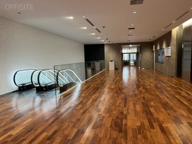 明治薬科大学剛堂会館 エントランス