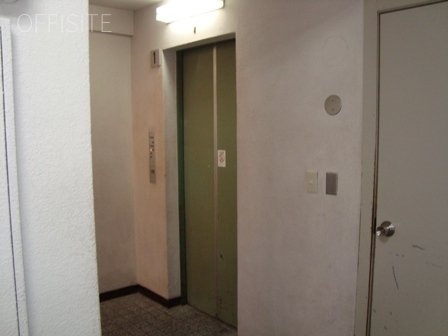 伊良古ビル 画像