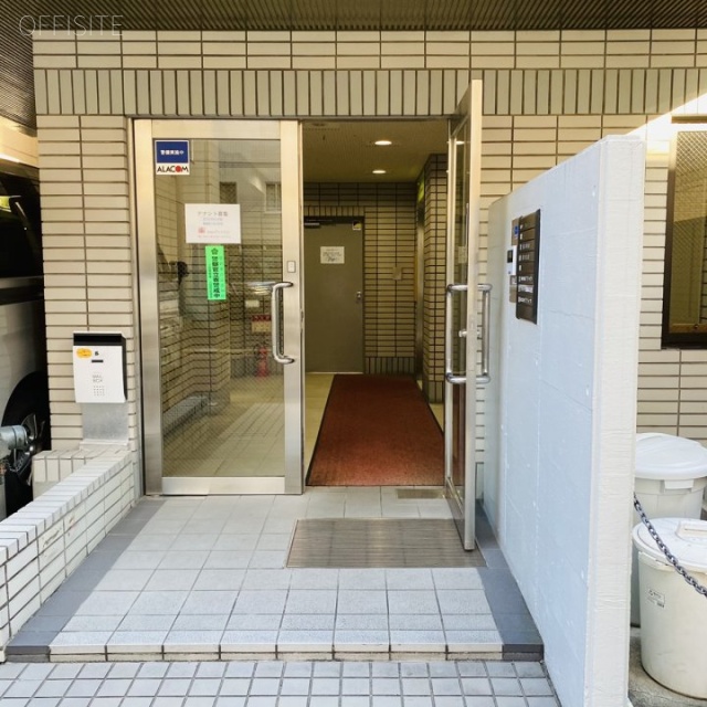 芝YSビル エントランス