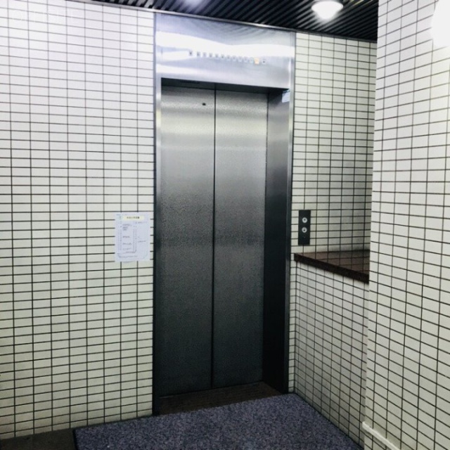 新栄宮益ビル エレベーター