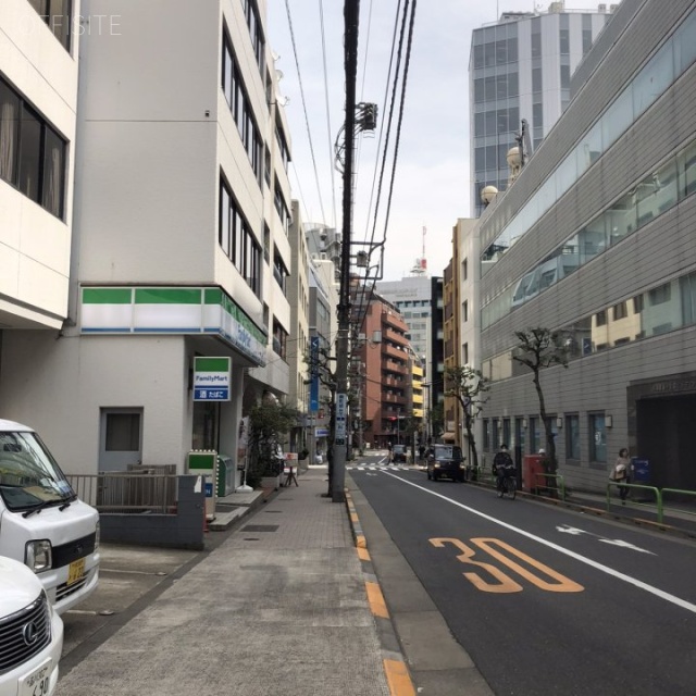 押田ビル ビル前面道路