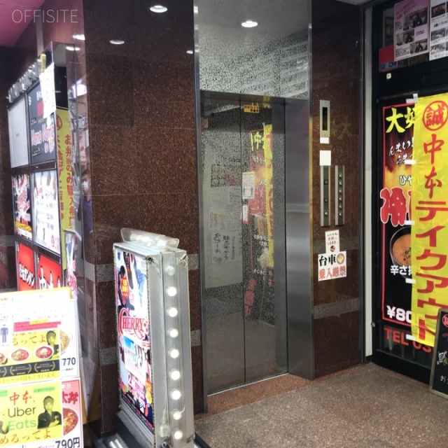 THE KINDAI 2 IKEBUKURO エントランス