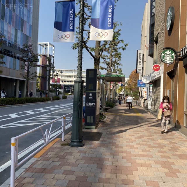 ANDOSビル ビル前面道路