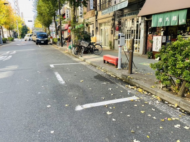 NSビル　付近に白枠駐車場