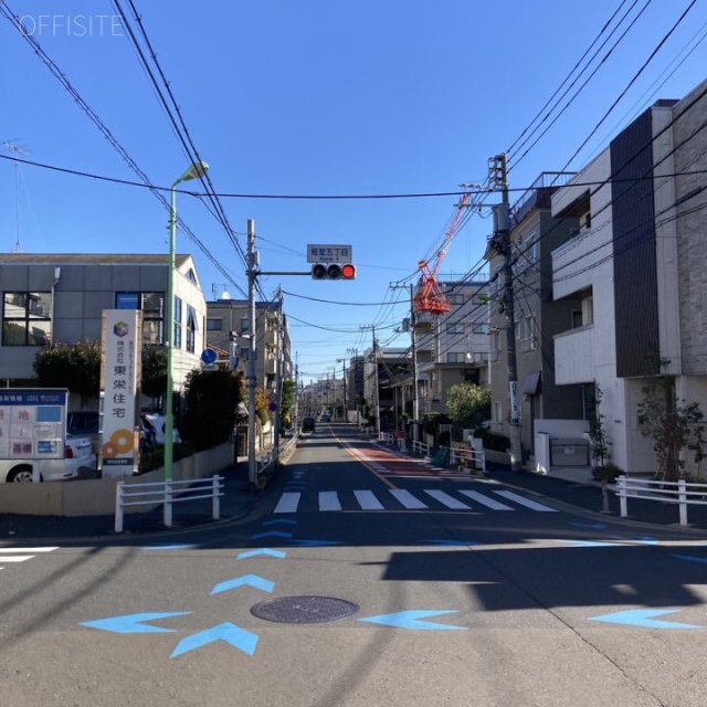 経堂ビル ビル前面道路