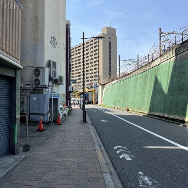 大和APビル 前面道路