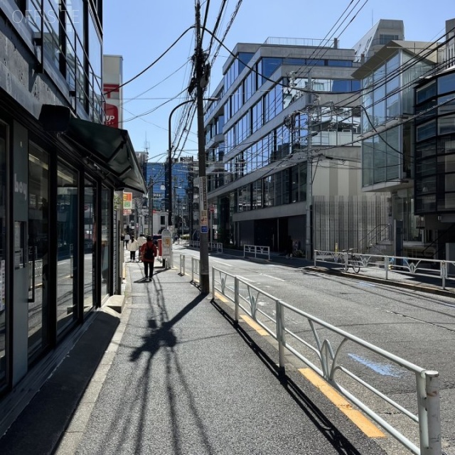 ワンエイスビル 近隣道路