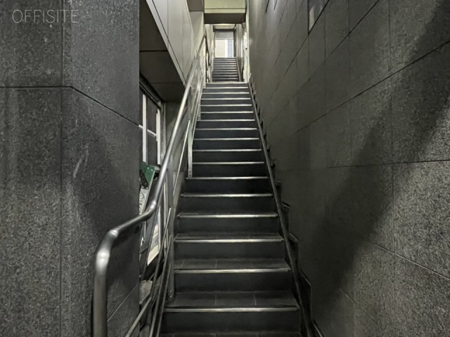 郁文堂青山通りビル　エントランス