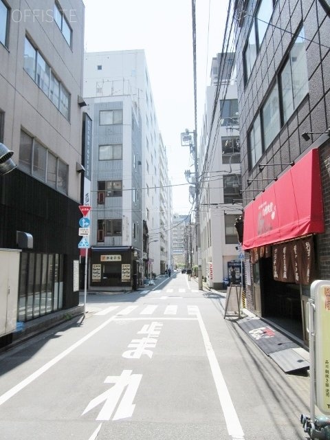 木原ビル ビル前面道路