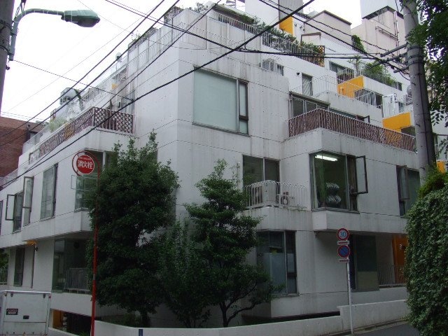 ビラセレーナビル 外観