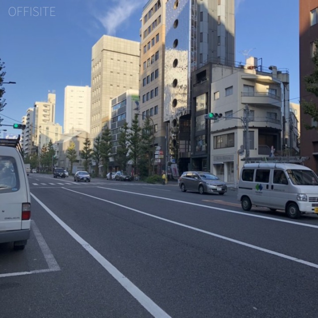 代官山デュープレックス ビル前面道路