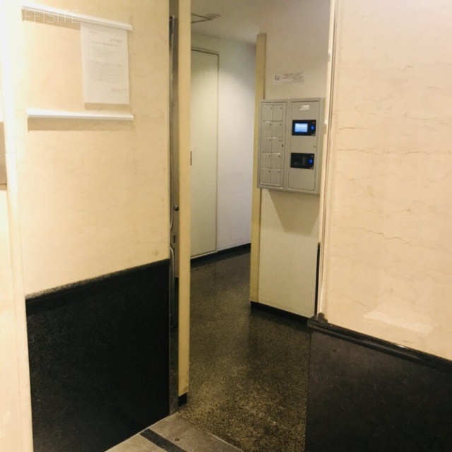 クロストランジット新橋 エントランス