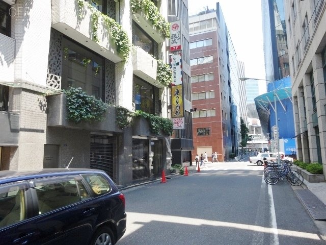 マキシドピアビル ビル前面道路