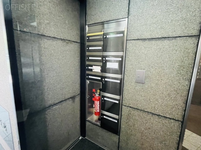 COM-BOX　エントランス