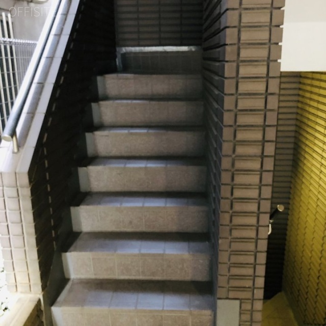岩崎ビル　エントランス
