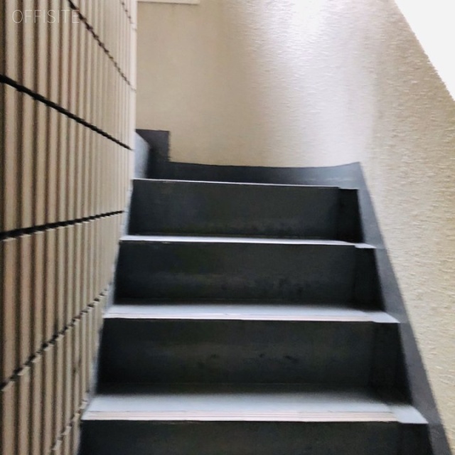 阿部ビル 階段