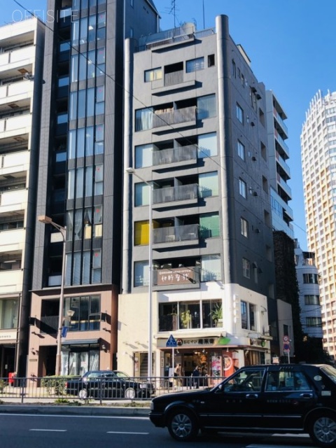 三雄ビル　外観
