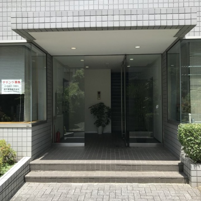 HAGINOビル エントランス