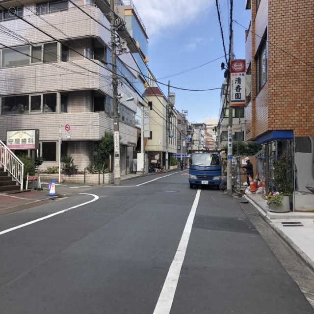 大向塚田ビル ビル前面道路