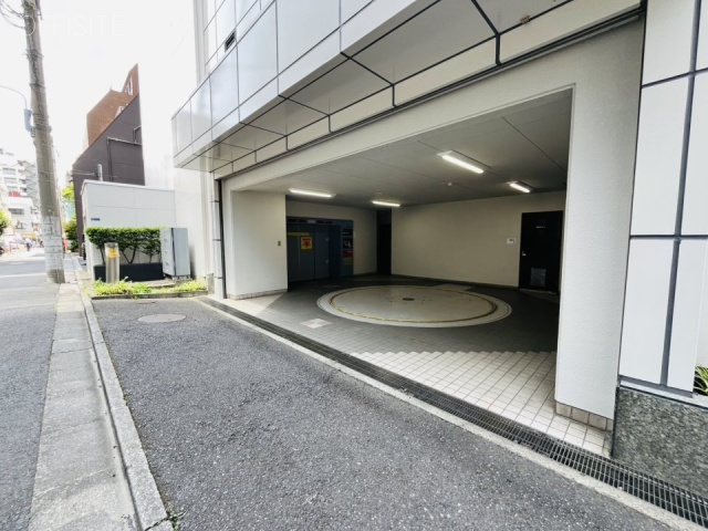 MIテラス北上野ビル 駐車場