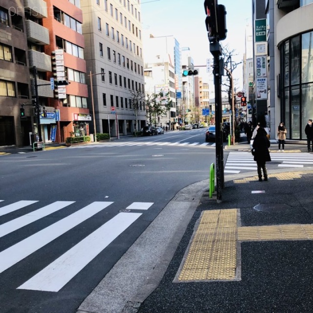 内神田渋谷ビル　ビル前面道路