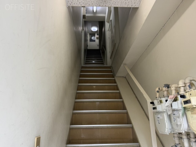 加藤ビル　階段