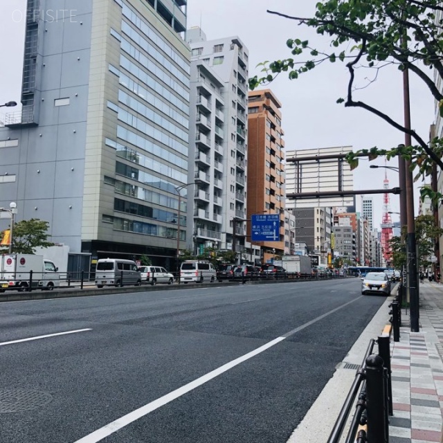 PMO田町Ⅳ ビル前面道路