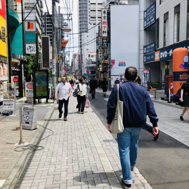 コロンブスビル ビル前面道路