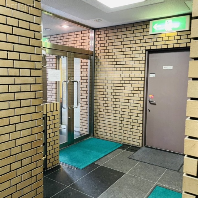 ライダーズビル エントランス