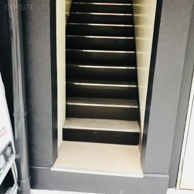 三橋屋ビル エントランス